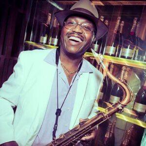 Saxophonist gesucht – Saxophonist Herbie