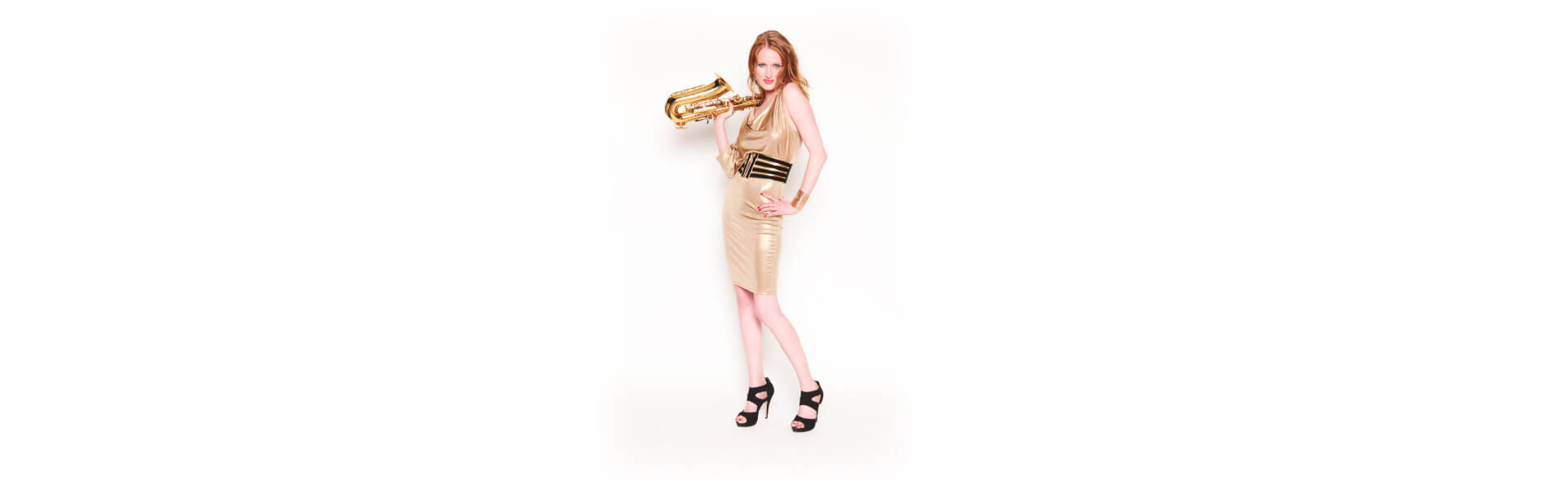 Saxophonistin buchen – Saxophonistin Mel